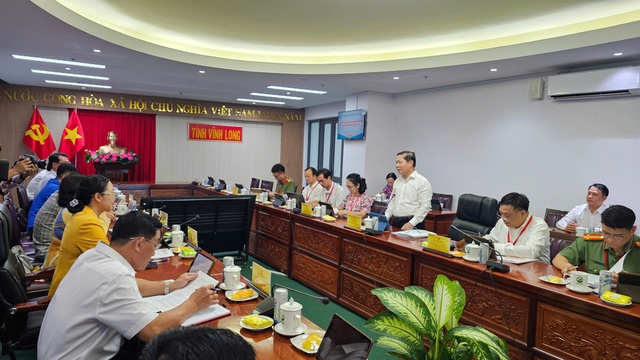 Đặt quyền lợi thí sinh thi tốt nghiệp THPT 2025 lên hàng đầu tại Vĩnh Long - Ảnh 1. Đặt quyền lợi thí sinh thi tốt nghiệp THPT 2025 lên hàng đầu tại Vĩnh Long - Ảnh 1.