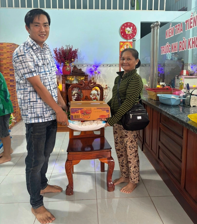Chàng trai ở Đắk Lắk trúng độc đắc 28 tỉ đồng và hành động cao đẹp với người khó khăn - Ảnh 1.