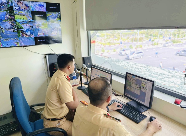 Vì sao Hà Nội chưa tổ chức thi sát hạch lái xe? Vì sao Hà Nội chưa tổ chức thi sát hạch lái xe?