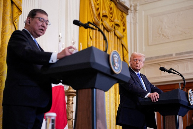 Ông Trump phàn nàn, Mỹ dọa tăng thuế với Nhật Bản - Ảnh 1.