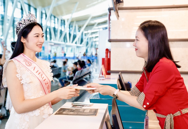 Tân Hoa hậu Việt Nam bay cùng Vietjet trên hành trình đầu tiên sau lễ đăng quang - Ảnh 3.