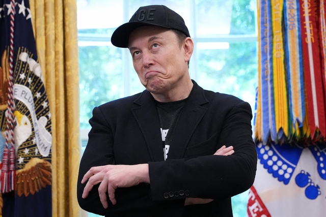 Tỉ phú Elon Musk dọa lập đảng mới nếu Quốc hội Mỹ duyệt dự luật chi tiêu - Ảnh 1.
