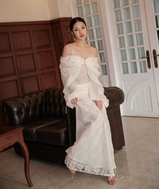 Vẻ đẹp vượt thời gian của vải ren trong thời trang hiện đại- Ảnh 5.