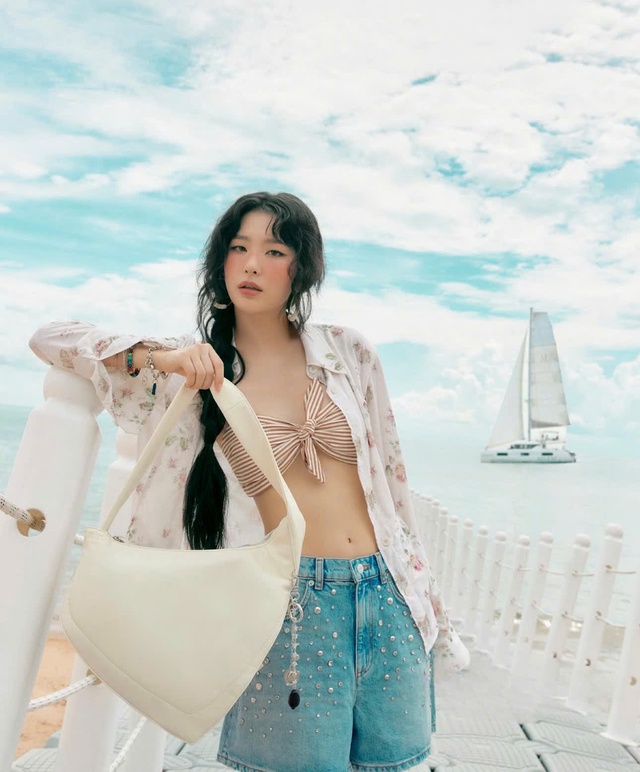 Học cách phối đồ nhiều lớp vào mùa hè từ các thần tượng Kpop- Ảnh 7. Học cách phối đồ nhiều lớp vào mùa hè từ các thần tượng Kpop- Ảnh 7.