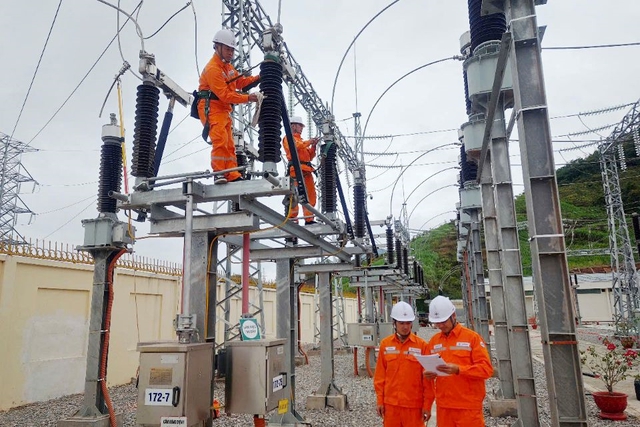 Người vùng cao Tây Bắc sẻ chia những cách tiết kiệm điện hiệu quả Người vùng cao Tây Bắc sẻ chia những cách tiết kiệm điện hiệu quả