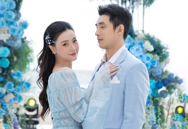 Midu tiết lộ cuộc sống sau một năm kết hôn với chồng thiếu gia Midu tiết lộ cuộc sống sau một năm kết hôn với chồng thiếu gia