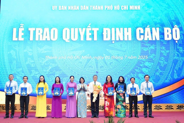 Tiến sĩ Nguyễn Văn Hiếu giữ chức Giám đốc Sở GD-ĐT TP.HCM - Ảnh 2.