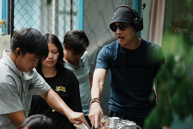 Khương Ngọc làm phim mới sau khi nhận giải thưởng lớn Khương Ngọc làm phim mới sau khi nhận giải thưởng lớn