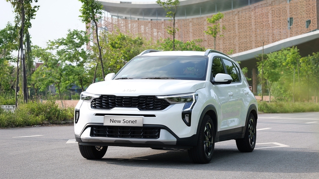 Kia tung ưu đãi lớn nhất trong năm, lên đến 80 triệu đồng Kia tung ưu đãi lớn nhất trong năm, lên đến 80 triệu đồng - Ảnh 1.