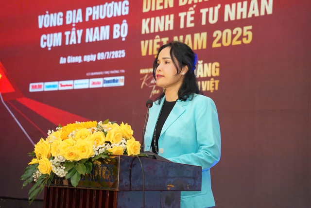 Khai mạc Diễn đàn Kinh tế tư nhân Việt Nam 2025 tại An Giang- Ảnh 2. Khai mạc Diễn đàn Kinh tế tư nhân Việt Nam 2025 tại An Giang- Ảnh 2.