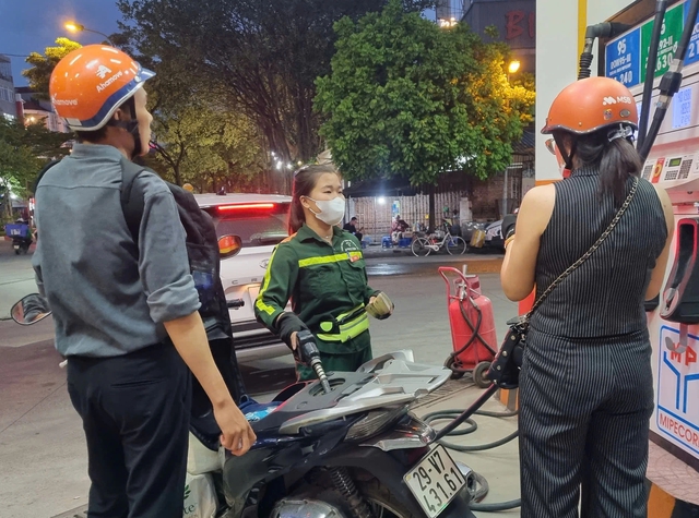 Giá xăng dầu đồng loạt tăng- Ảnh 1.