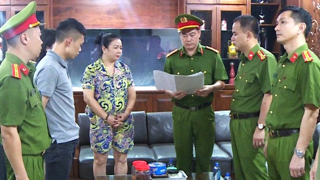 Khởi tố 5 bị can trong ổ nhóm tội phạm ở Thanh Hóa Khởi tố 5 bị can trong ổ nhóm tội phạm ở Thanh Hóa