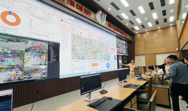 CSGT sẽ gửi thông báo cho chủ phương tiện sau 2 tiếng vi phạm- Ảnh 2. CSGT sẽ gửi thông báo cho chủ phương tiện sau 2 tiếng vi phạm- Ảnh 2.