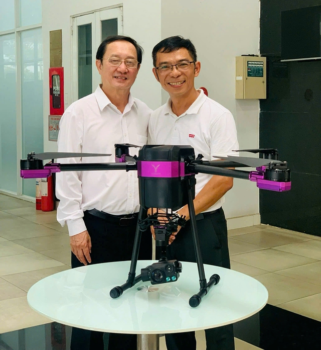 Lập nghiệp ở TP.HCM: 'Cu lơ xe' trở thành nhà sản xuất drone - Ảnh 2.