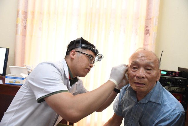 Pharmacity chăm sóc sức khỏe người có công với đất nước tại Quảng Trị- Ảnh 4. Pharmacity chăm sóc sức khỏe người có công với đất nước tại Quảng Trị- Ảnh 4.