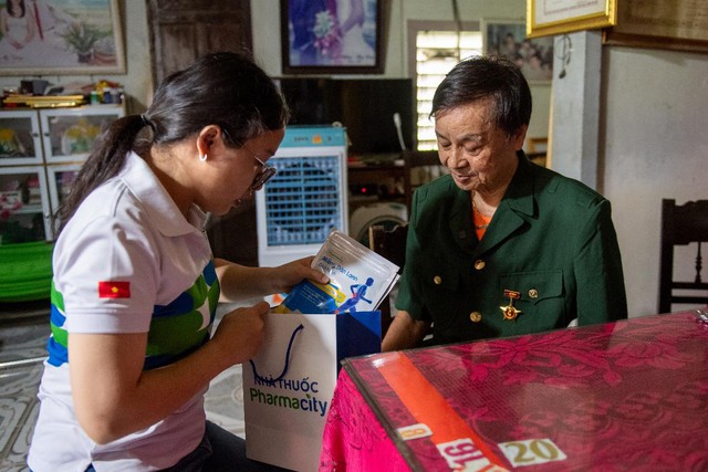 Pharmacity chăm sóc sức khỏe người có công với đất nước tại Quảng Trị- Ảnh 8. Pharmacity chăm sóc sức khỏe người có công với đất nước tại Quảng Trị- Ảnh 8.
