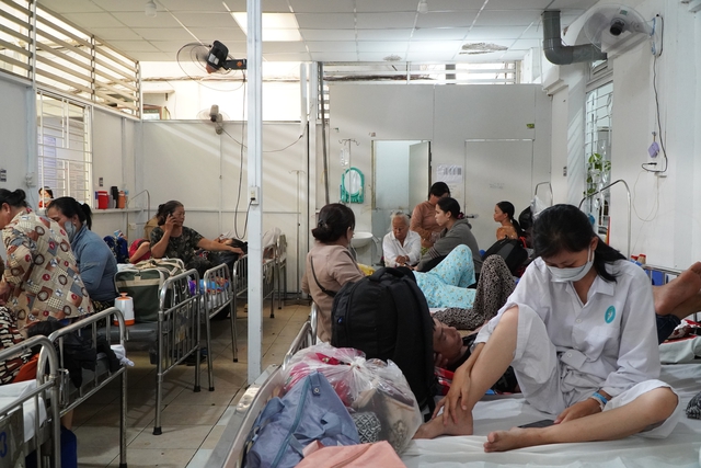 Sau 3 năm bỏ không, Bệnh viện Ung bướu Cần Thơ ‘đội vốn’ hơn 200 tỉ đồng - Ảnh 4.