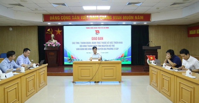 Anh Bùi Quang Huy: Cán bộ Đoàn cần bám sát cơ sở, hỗ trợ người dân Anh Bùi Quang Huy: Cán bộ Đoàn cần bám sát cơ sở, hỗ trợ người dân