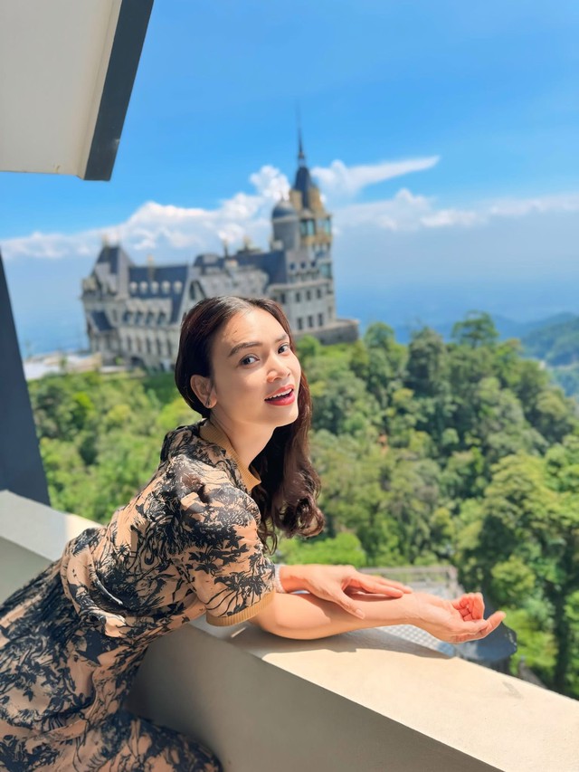 Nữ NSND Phạm Phương Thảo chọn cuộc sống giản dị ở tuổi 43 - Ảnh 1. Nữ NSND Phạm Phương Thảo chọn cuộc sống giản dị ở tuổi 43 - Ảnh 1.