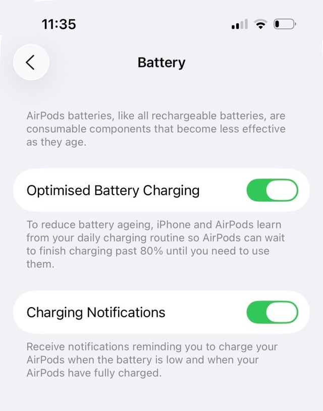 iOS 26 xóa bỏ nỗi lo hết pin của tai nghe AirPods - Ảnh 2.