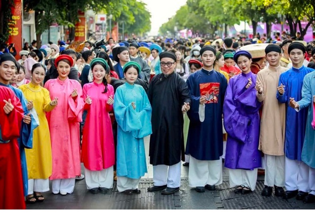 Tin tức đặc biệt trên báo in Thanh Niên 13.7.2025- Ảnh 1. Tin tức đặc biệt trên báo in Thanh Niên 13.7.2025- Ảnh 1.