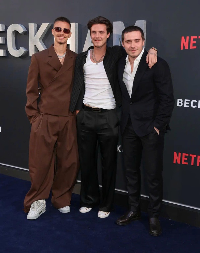 Các con trai nhà David Beckham ‘cạch mặt’ nhau trên mạng xã hội Các con trai nhà David Beckham ‘cạch mặt’ nhau trên mạng xã hội