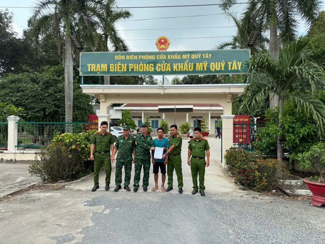 Bắt giữ nghi phạm giết mẹ vợ rồi chạy qua Campuchia trốn Bắt giữ nghi phạm giết mẹ vợ rồi chạy qua Campuchia trốn