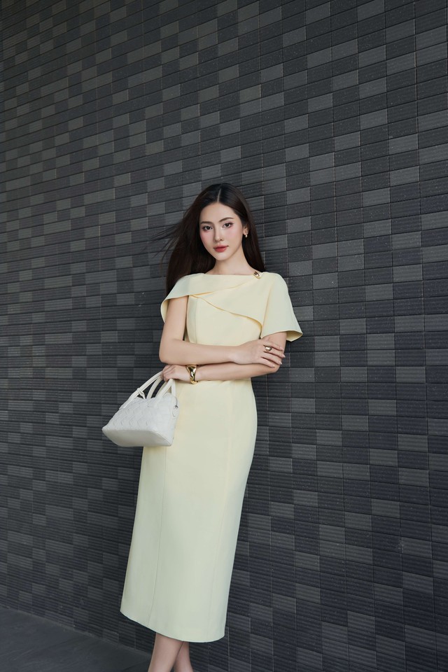 Gợi ý trang phục đa nhiệm, hợp cả đi làm công sở lẫn dự tiệc- Ảnh 9. Gợi ý trang phục đa nhiệm, hợp cả đi làm công sở lẫn dự tiệc- Ảnh 9.