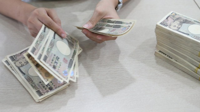 Giá USD hôm nay 13.7.2025: Đồng loạt giảm cùng euro, yen Nhật Giá USD hôm nay 13.7.2025: Đồng loạt giảm cùng euro, yen Nhật