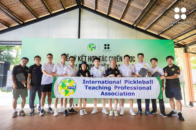 ‘Cái nôi của những nhà vô địch pickleball thế giới’ đến Việt Nam ‘Cái nôi của những nhà vô địch pickleball thế giới’ đến Việt Nam