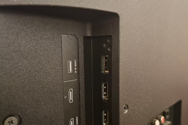 Những cổng kết nối quan trọng nhất mà Smart TV nên có - Ảnh 1.