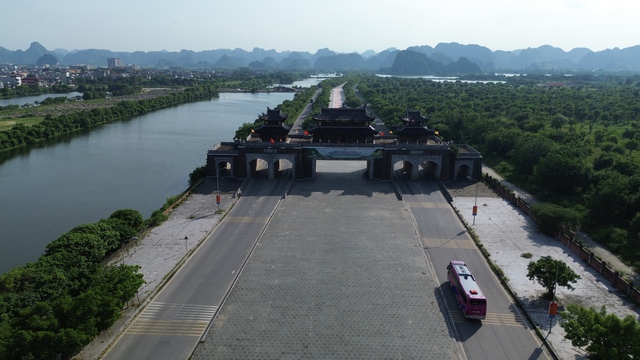 Ninh Bình kiến nghị triển khai nhiều dự án 'khủng'- Ảnh 2. Ninh Bình kiến nghị triển khai nhiều dự án 'khủng'- Ảnh 2.
