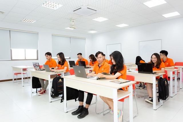 Trường ĐH FPT trao học bổng hơn 100 tỉ đồng cho tất cả thí sinh NV1, NV2- Ảnh 2. Trường ĐH FPT trao học bổng hơn 100 tỉ đồng cho tất cả thí sinh NV1, NV2- Ảnh 2.