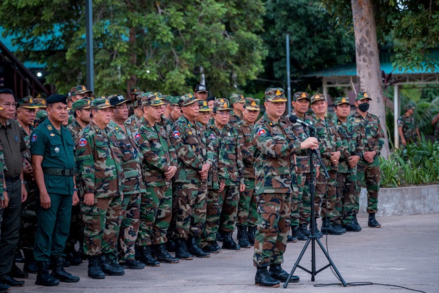 Campuchia thực thi luật nghĩa vụ quân sự sau gần 20 năm 'đóng băng' - Ảnh 1.