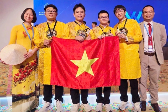 Lần đầu tiên học sinh Việt Nam giành 4 huy chương vàng Olympic hóa học quốc tế - Ảnh 1.
