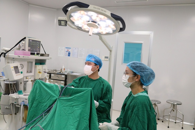 Phẫu thuật miễn phí cho 160 trẻ có hoàn cảnh khó khăn - Ảnh 2.