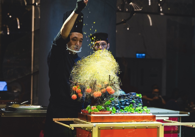 Nhà hàng Red Junk: Hải trình phong vị Hồng Kông đương đại giữa Sài Gòn - Ảnh 8.