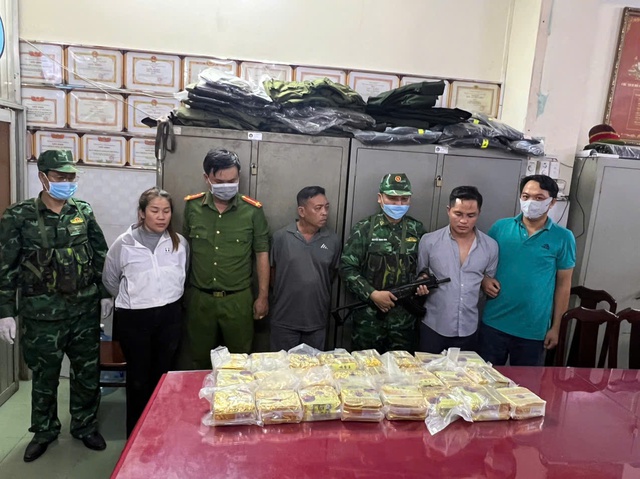 Chuyên án A1124.2p bắt giữ 7 tội phạm ma túy Chuyên án A1124.2p bắt giữ 7 tội phạm ma túy