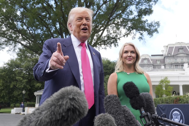 Tổng thống Trump khuyên Ukraine không nên tấn công Moscow Tổng thống Trump khuyên Ukraine không nên tấn công Moscow