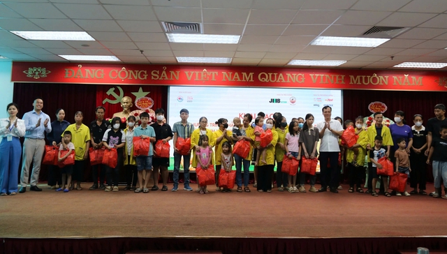 Phẫu thuật miễn phí cho 160 trẻ có hoàn cảnh khó khăn - Ảnh 3.