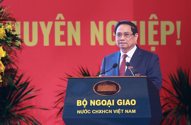 Cần sáng suốt xử lý các vấn đề đối ngoại Cần sáng suốt xử lý các vấn đề đối ngoại
