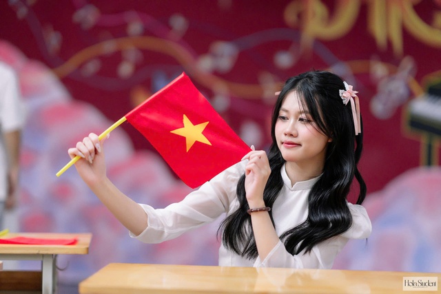 Thủ khoa khối C00 duy nhất toàn quốc ước mơ làm cô giáo - Ảnh 1.