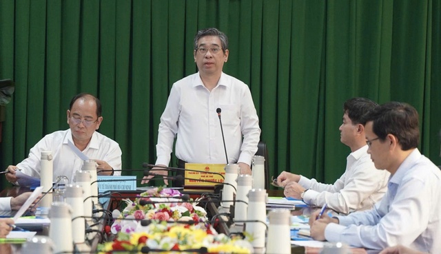 Phó bí thư Thành ủy TP.HCM bàn phát triển y tế cho đặc khu Côn Đảo Phó bí thư Thành ủy TP.HCM bàn phát triển y tế cho đặc khu Côn Đảo