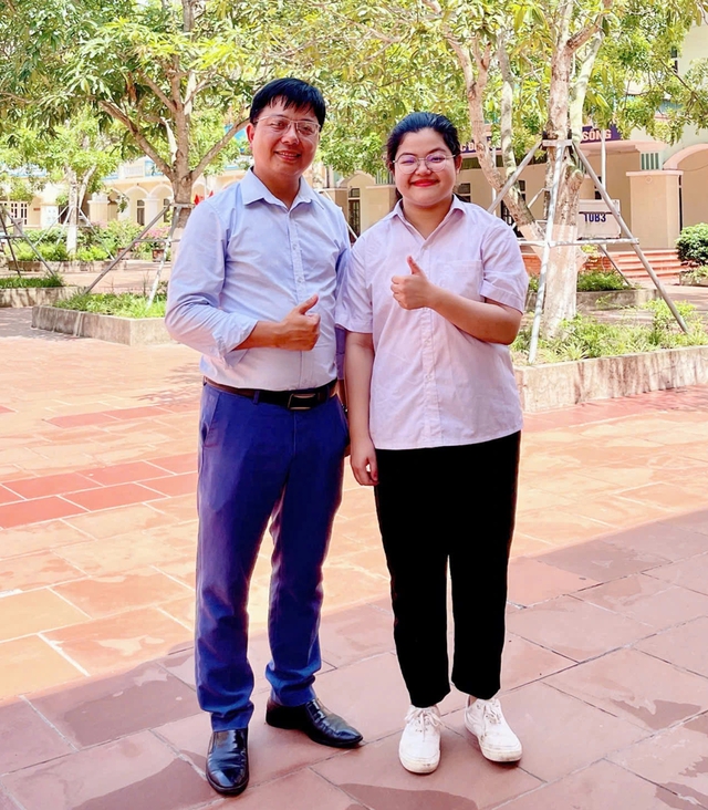 Ngủ quên, đến khi thầy gọi mới biết mình là thủ khoa khối A00- Ảnh 2.