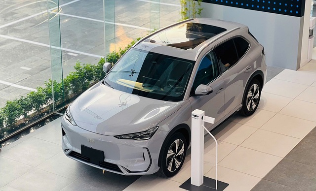 Geely Coolray 'ế ẩm', hãng xe Trung Quốc tung mẫu mới tại Việt Nam - Ảnh 3.