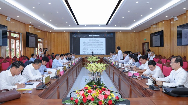 Đóng sân bay Liên Khương để sửa chữa nâng cấp sau Tết nguyên đán Bính Ngọ- Ảnh 2. Đóng sân bay Liên Khương để sửa chữa nâng cấp sau Tết nguyên đán Bính Ngọ- Ảnh 2.