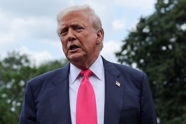 Tổng thống Trump bị suy tĩnh mạch mạn tính Tổng thống Trump bị suy tĩnh mạch mạn tính