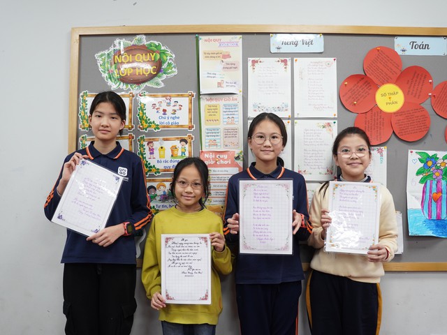 Bố mẹ c&agrave;ng &lsquo;l&ugrave;i lại&rsquo;, con lại c&agrave;ng học giỏi?- Ảnh 4.