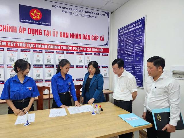 TP.HCM: Trung tâm phục vụ hành chính công xã Hòa Hội vận hành hiệu quả