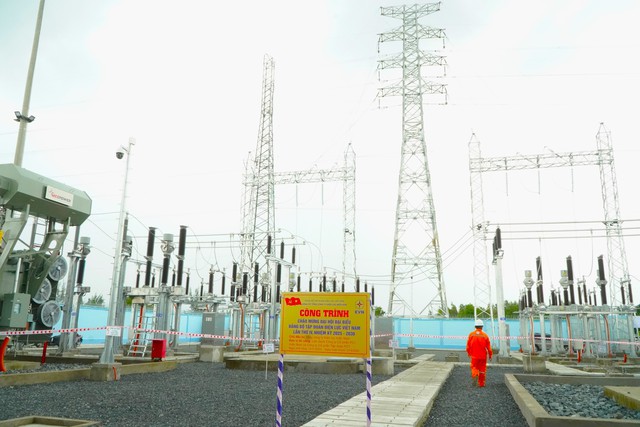 EVNSPC gắn biển công trình hơn 110 tỉ đồng tại Cần Thơ- Ảnh 2.